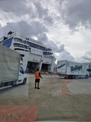 Transportes y Mudanzas - Portes y Montaje