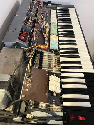 Organo Farfisa Compact + Amplificador