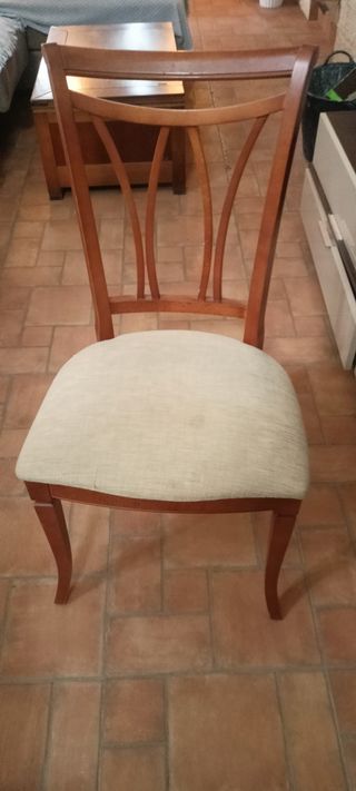 Cabecero de madera marrón