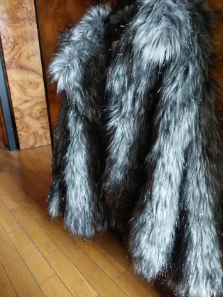 Chaqueta pelo Michael Kors gris/plata