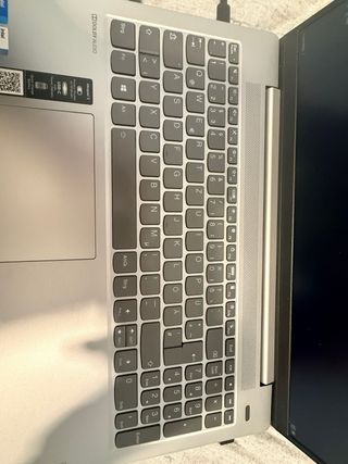 Portátil Lenovo IdeaPad 5 16GB RAM