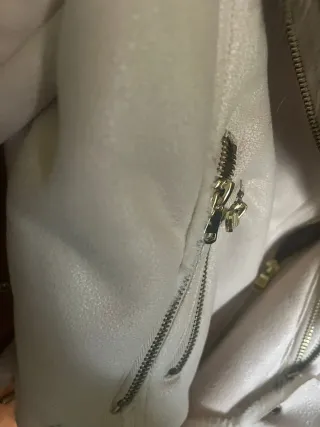 Chaqueta Guess Beige con Pelo