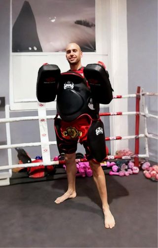 Entrenador personal Muay thai y defensa personal