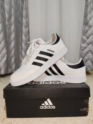 Tenis Adidas Hombre Blancos y Negros