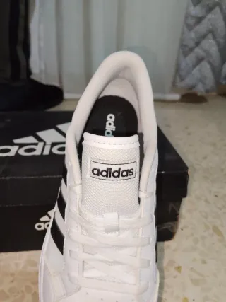Tenis Adidas Hombre Blancos y Negros