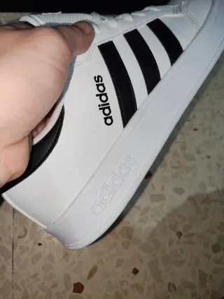 Tenis Adidas Hombre Blancos y Negros