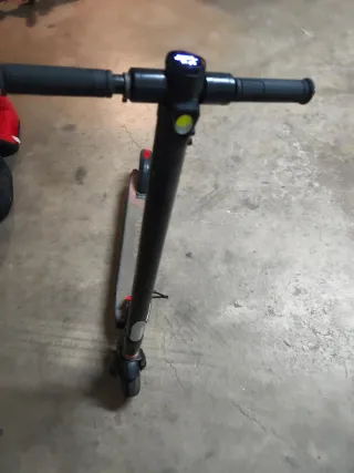 Patinete Eléctrico Negro