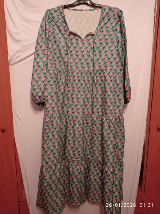 Vestido largo floral verde y rosa