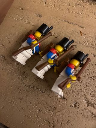 Lego Piratas pi061 Soldado Imperial x3