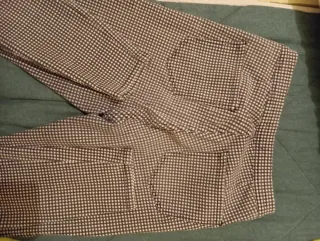 Pantalón Bershka cuadros elástico Talla 34