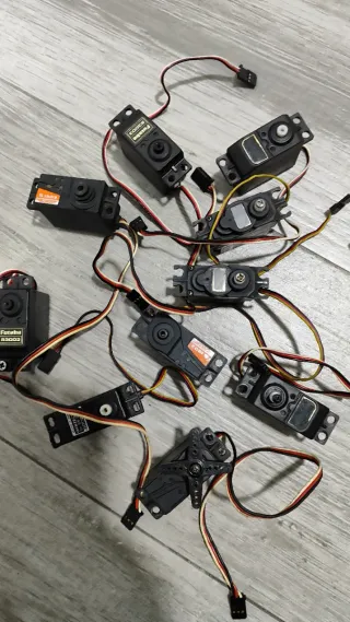 Coche RC - Lote de Servos