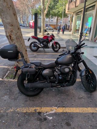 Moto Custom 3300 Kms