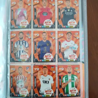 Álbum Adrenalyn XL Liga 2025/26 con 513 cartas