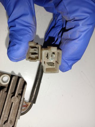 Regulador corriente Yamaha SR 250 de 2001-2002