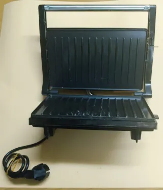 Fantásticas Olla a Presión de 2L. Máquina Sandwich