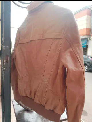 Cazadora de piel beige mujer talla 40