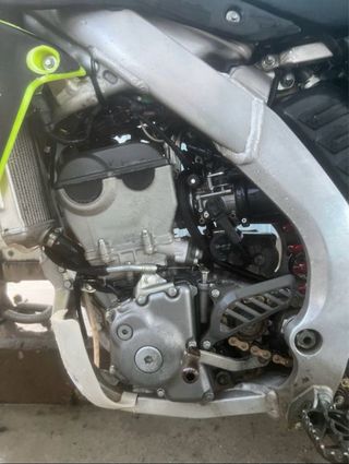 Suzuki RMZ 250 4T Cross 2014