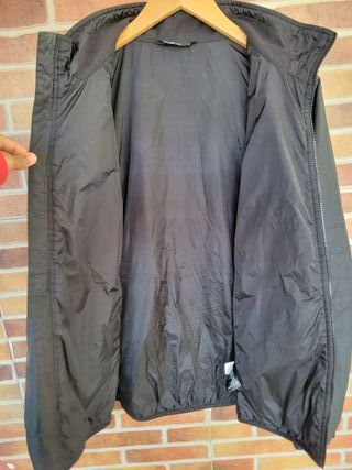 Chaqueta The North Face Negra Cremallera