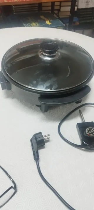 Paellera Eléctrica con Tapa de Cristal