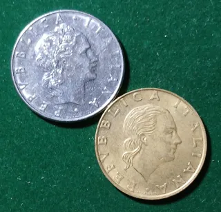 2 Monedas Italia L.50 y 200 Liras