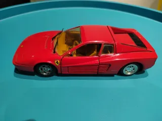 Modellino Ferrari Testarossa Scala 1:24