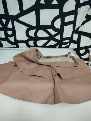 Falda corta beige/marrón
