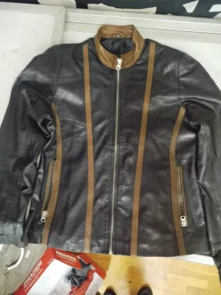 Cazadora cuero mujer T.34