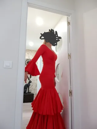 Traje de flamenca rojo volantes