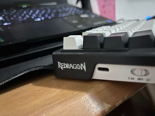 Teclado Redragon RGB Blanco