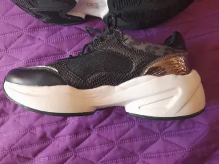 Zapatillas deportivas negras mujer