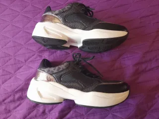 Zapatillas deportivas negras mujer