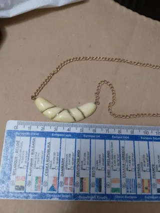 Collana vintage in materiale nobile