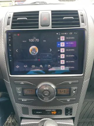 Rádio Toyota Corolla E140 E150 Android 14 com GPS