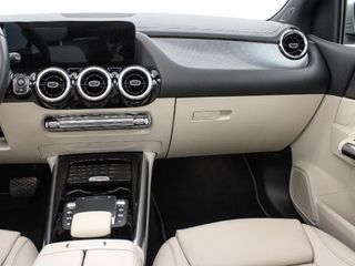 MERCEDES B-CLASS B 200