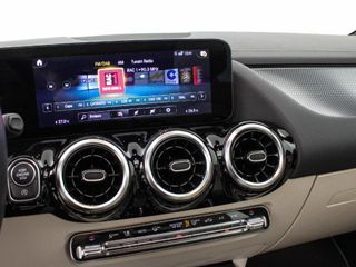 MERCEDES B-CLASS B 200