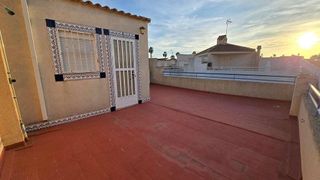 Piso en venta en La Siesta - El Salado - Torreta en Torrevieja
