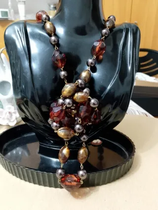 Collana lunga vintage marrone e oro