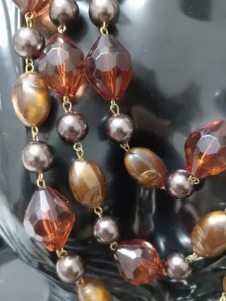 Collana lunga vintage marrone e oro