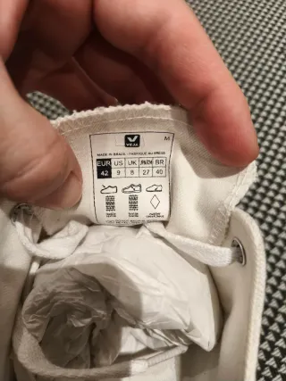 Zapatillas Veja Blancas y Rojas