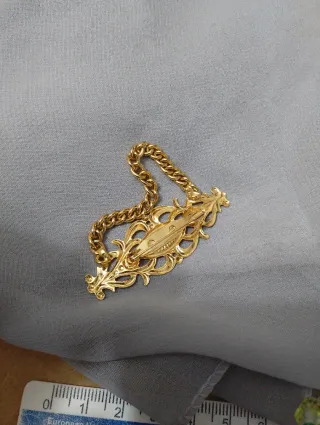 Spilla vintage con catena oro