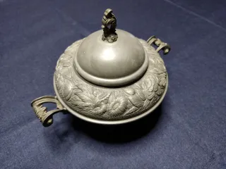 Zuccheriera peltro 95% lavorata a mano Vintage