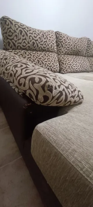 Sofá Cheslong Cama Beige y Marrón