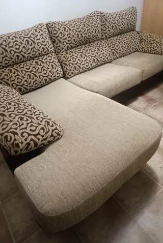 Sofá Cheslong Cama Beige y Marrón