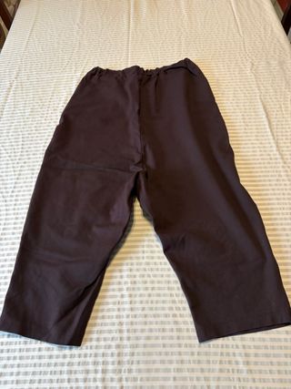 Pantaloni viola scuro con sovrapposizione