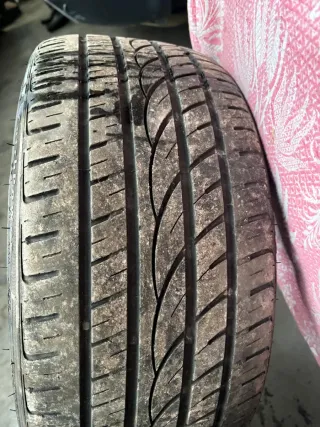 Llanta AEZ R18 5x100 8,5 con neumáticos 215/35/18