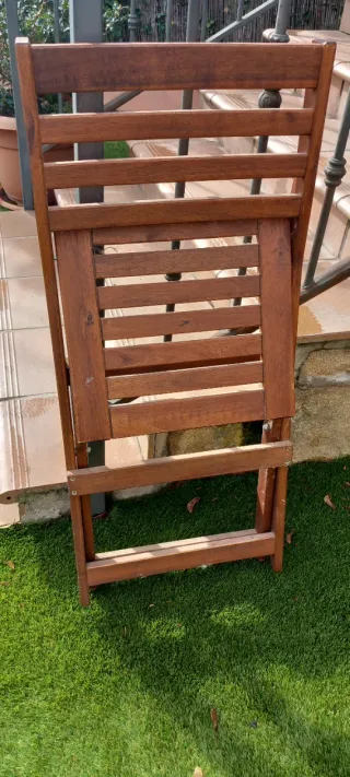 Mesa y 4 Sillas Plegables Madera