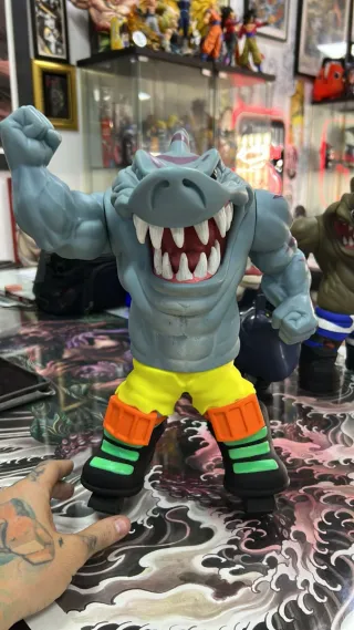 Figura Tiburón Street Sharks