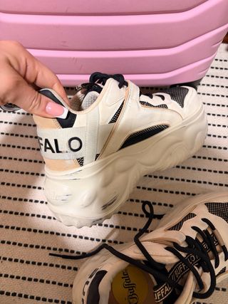 Bambas Buffalo Beige y Negras