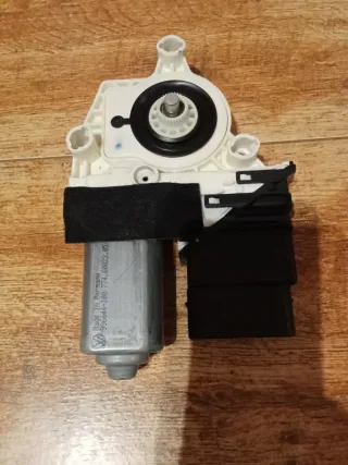 Motor Elevalunas VW Golf V, Seat Altea, Skoda,Audi