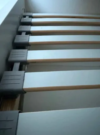 Cama BRIMNES 90 cm con somier LÖNSET.